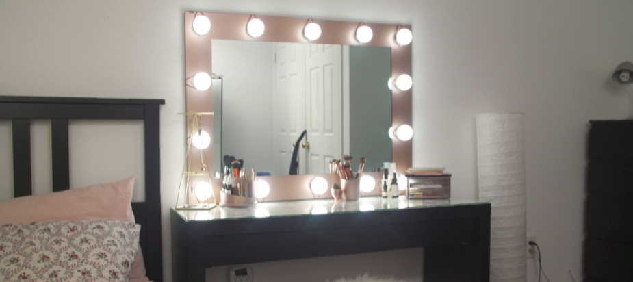 mirror for doing makeup